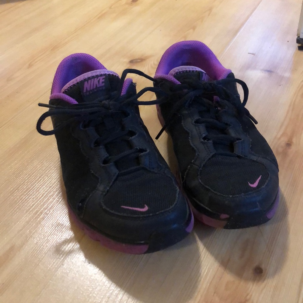 Nike Running & Walking Shoes